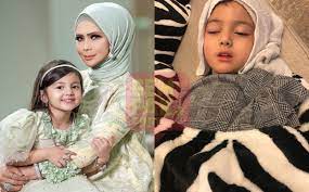 Dia ikut kami p @habibjewelsofficial, dia qeyau nak qantai… Ya Allah Demam Pun Still Cantik Anak Che Ta Jatuh Sakit Ramai Doakan Aaisyah Dhia Rana Gempak