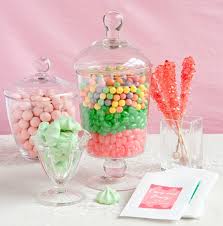 Surprenez vos invités par un gâteau de bonbons fait maison ! 1001 Astuces Et Idees Pour Organiser Un Candy Bar Mariage