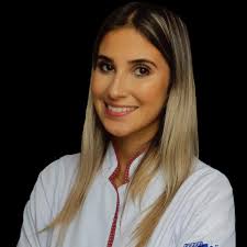 Dra. Bárbara Pinheiro Souza