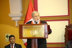 Antecedentes para la discusión constitucional. Discurso Del Presidente Del Tribunal Constitucional Del Peru Magistrado Ernesto Blume Fortini En La Ceremonia De Celebracion Del Vigesimo Tercer Aniversario Institucional Tc