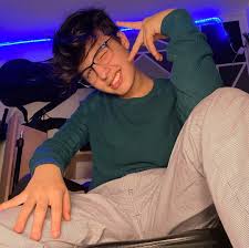 Participant on the 2018 season of la voz kids (colombia) who wound up winning the third season of the show as a member of team sebastian yatra. Pin On Juanse Laverde