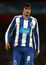 19 ocak 1981, buenos aires), arjantinli futbolcudur. Former Porto And Marseille Ace Lucho Gonzalez Has Sensationally Been Accused Of Attempting To Kill His Wife