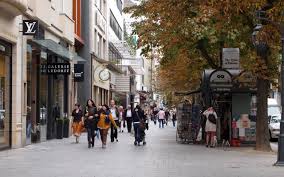 In frankreich hat der wissenschaftliche dienst gerade der regierung mitgeteilt, dieses instrument sei untauglich für die pandemiebekämpfung. Die Vorstufe Der Ausgangsperre Corona Update 21 03 Antenne Dusseldorf