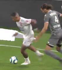 Sanchez's new manchester united squad number revealed. Watch Memphis Depay Assist Vs Angers Was Simply Nasty