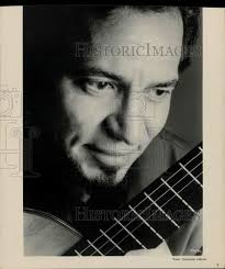 Press Photo Angus Godwin, Folk Singer