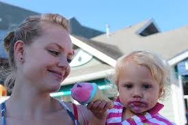 Cedar Days Neighbours