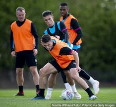 John mcginn (born 18 october 1994) is a scottish professional footballer who plays as a john mcginn: Aston Villa Ace Jack Grealish Sends Twitter Message John Mcginn Delivers Funny Reply