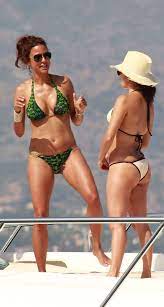 Eva Longoria on a boat in Puerto Banus, Marbella - Mirror Online
