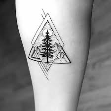 wald tattoo symbolische bedeutung attraktive designideen in 2020 geometric tattoo tattoos for guys tree tattoo designs