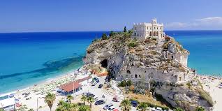 Curioso di scoprire cosa vedere sulla costa jonica? Cosa Vedere In Calabria 10 Cose Imperdibili Visititaly Eu