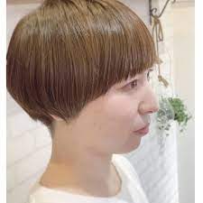 doux hairはinstagramを利用しています 個性的な可愛さなら えりあしを刈り上げた マッシュショート パッツン丸みのあるラインの 前髪を合わせて よりキュートな雰囲気に 郡山 郡山市 郡山美容室 郡山市美容室 郡山ヘアサロン 郡山市ヘア ショート パッツン