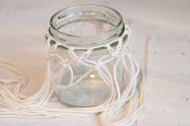 Diy Makramee Windlichter Mit Schritt Fur Schritt Anleitung Chaosmitstil Windlichter Basteln Glas Einmachglaser Basteleien Glaser Dekorieren