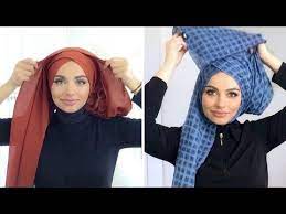 Sal Baglamalari Nasil Yapilir Sal Nasil Baglanir Farkli Dolama Sal Teknikleri Youtube Basortusu Modasi Spor Giyim Kolay Turban Baglama