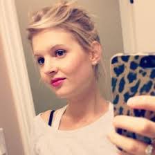 Jessica Hoekstra's Instagram, Twitter & Facebook