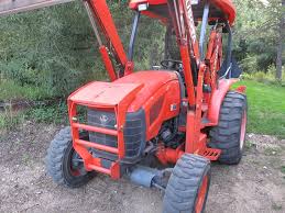It's getting hard to find tractor cabs for the garden tractor size tractors. Loader M59 Hood Protector Tractorbynet