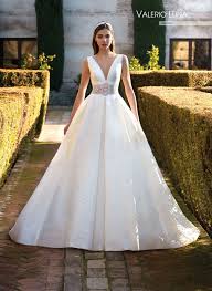 Trajes de ceremonia para madrinas. Vestidos De Novia Valerio Luna