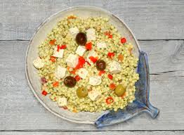 Maybe you would like to learn more about one of these? Riesen Couscous Mit Schafskase Tomaten Und Krautern Lizenzfreie Fotos Bilder Und Stock Fotografie Image 17106747