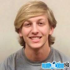 Người nổi tiếng sinh ngày 9-7