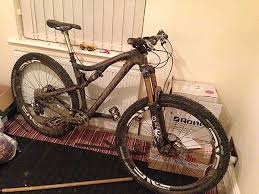 The different good brands of bike gloves are oakley, gore, giant, fox, rockstar, spandex, descente, pearl izumi, pinarello dogma, cervelo, and cannondale flash alloy. Bike Pic Good Mountain Bike Brands Reddit