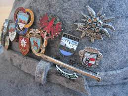 Alpine Hat Pins Repinned By Www Mygrowingtraditions Com Visit Austria Tyrol Tirol