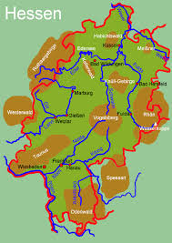 A dam reservoir, which is, really early this year, low on water. Lage Des Edersees Medienwerkstatt Wissen C 2006 2021 Medienwerkstatt