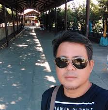 Bernard Ignacio updated his profile picture.