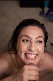 Xoxo TNSFW whos thirsty teen HD milf