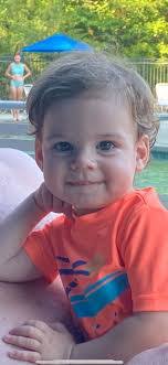 Sharon Karp's Instagram, Twitter & Facebook