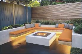 Lounge Corner Garden Diy Build Build Corner Garden Lounge Diyfurniturepallets Modern Garden Outdoor Gardens Design Backyard
