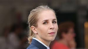 Trennung bei Nina Neuer: Ex von Manuel Neuer bleibt in München und holt  Pferde zurück