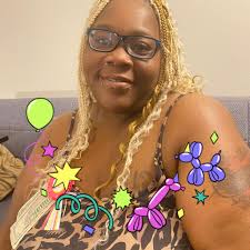 Trades? Boomin' Do you need this Sticker? Try your luck and ask around for  help! f GROUP FRIENDS < Available Sticker Requests: 0/1 x > Ice Scream! Do  you need this Sticker?