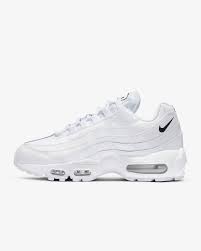 The nike air max 95 has unsurpassed cushioning thanks to a visible air bubble in the front and back of the sole. Nike Air Max 95 Essential Damenschuh Nike Lu