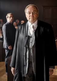 Auf facebook teilenauf twitter teilen. Ferdinand Von Schirach Feinde Film Kritik Trailer Filmdienst