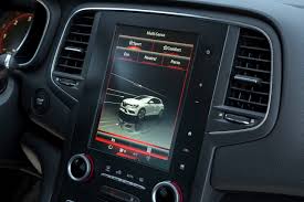 Voici la procédure que m'a fournie avant les dernières mis à jour, la lecture commencée après la détection. Renault Remede Contre Les Bugs Du Systeme R Link 2