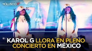 Especial cómo ver el concierto live de karol g. Video De Karol G Llorando En Pleno Concierto En Mexico Por Anuel Youtube