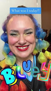 Maxine Sheehan's Instagram, Twitter & Facebook