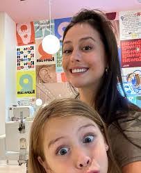 Kim Vinton's Instagram, Twitter & Facebook