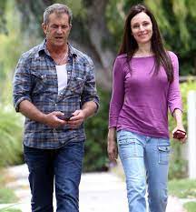 She is an american actress who appears on american films and television series. Pin On Mel Gibson