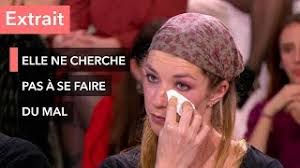 — bonjour, répondit poliment le petit prince, qui se tourna mais ne vit rien. Trichotillomanie Elle S Arrache Les Cheveux Depuis Des Annees Ca Commence Aujourd Hui Youtube