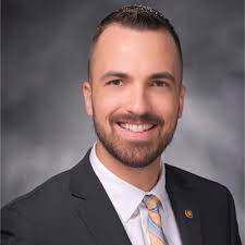 Surprise! After months of planning and preparation, I'm happy to share that  I have moved to Minneapolis.