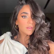 Donna Gouda Makeup Artist