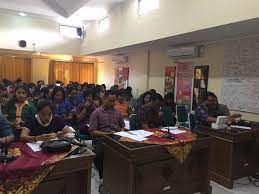 Uger uger puisi bali anyar. Mikukuhang Sastra Lan Basa Bali Masrana Nyurat Puisi Bali Anyar Suara Saking Bali