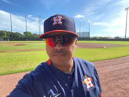 Great opportunity to get better from one of the best hitting coaches in the  country! D1 Softball Assistant Coach of the Year Texas Coach Steve Singleton.  https://docs.google.com/forms/d/e/1FAIpQLSeoekS13tQo-e3AMm9mnYKTwS-3l43Ko7UOOhfIsppj5IOSeQ/viewform