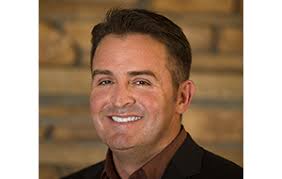 Michael Armer's Instagram, Twitter & Facebook