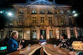 Mart smeetstussen 2003 en 2014 werd de avondetappe gepresenteerd door mart smeets. Vandaag Op Tv Ghost Of Minerva Tour De France En De Avondetappe Show Ad Nl