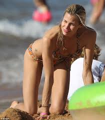 Brooke burns was born on march 16, 1978 in dallas, texas, usa as brooke elizabeth burns. Baywatch Star Brooke Burns Raises The Temperatures As She Shows Off Bikini Body In Hawaii Daily Mail Online