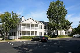 You must write a business plan, find a suitable location, secure funding, apply for appropriate licenses and permits, and hire a contractor, if necessary. Arbor View Apartments Tallahassee Fl Apartments