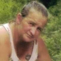 Nellie Boucher's Instagram, Twitter & Facebook