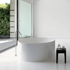 The gradually rounded curves of the freedom o bathtub evoke a soothing atmosphere in the bathroom and. Online Store Baths Tubs 120cm Vasca Stone Free Standing Bath Round Shape