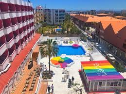 The company operates book sections, media centers, floral and bakery departments, premium coffee kiosks and delicatessen sections in its supermarkets. Ritual Maspalomas Playa Del Ingles Gran Canaria